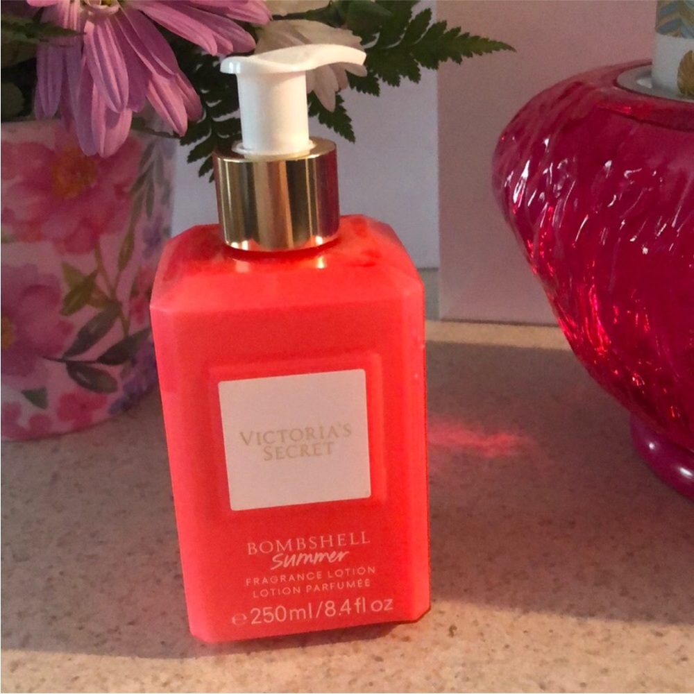 NWT Victoria’s Secret Bombshell Summer fragrance lotion. Silky fragrant softness